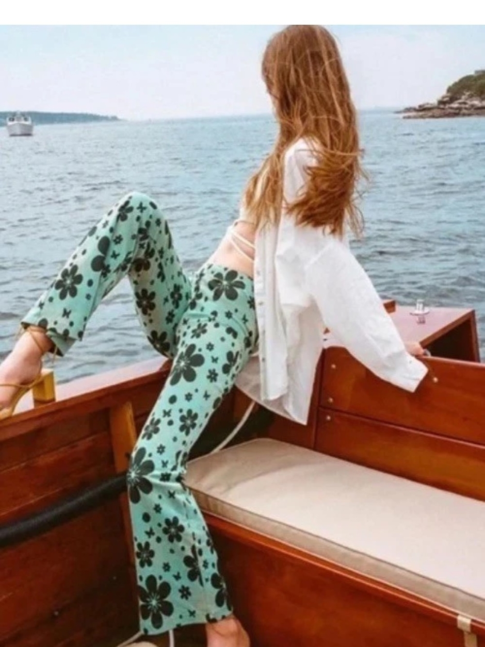 Urban Outfitters Womens Bryn Pull-On Festival Green Floral Flare Pants Medium